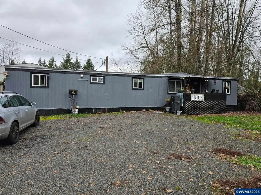 1817  Vine St, Sweet Home, OR 97386 - Image #2