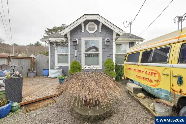 326  Highway 101, Rockaway Beach, OR 97136