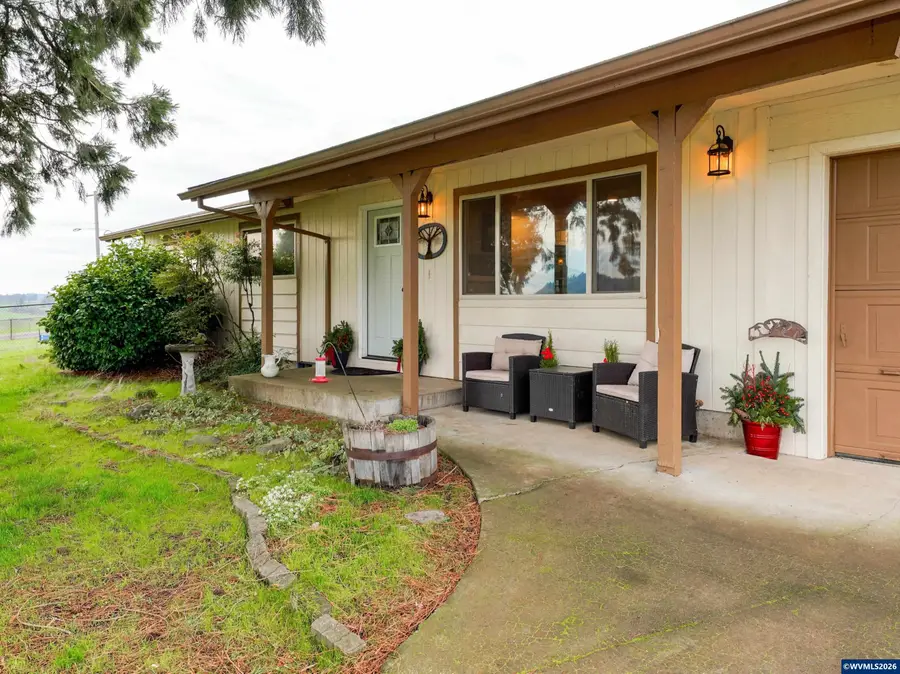 2977  Wintercreek Rd SE, Jefferson, OR 97352 - Image #2