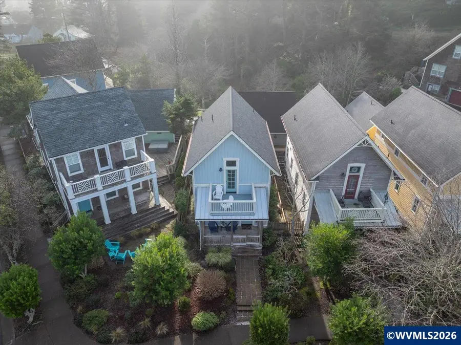 2793 SW Anemone Av, Lincoln City, OR 97367 - Image #2