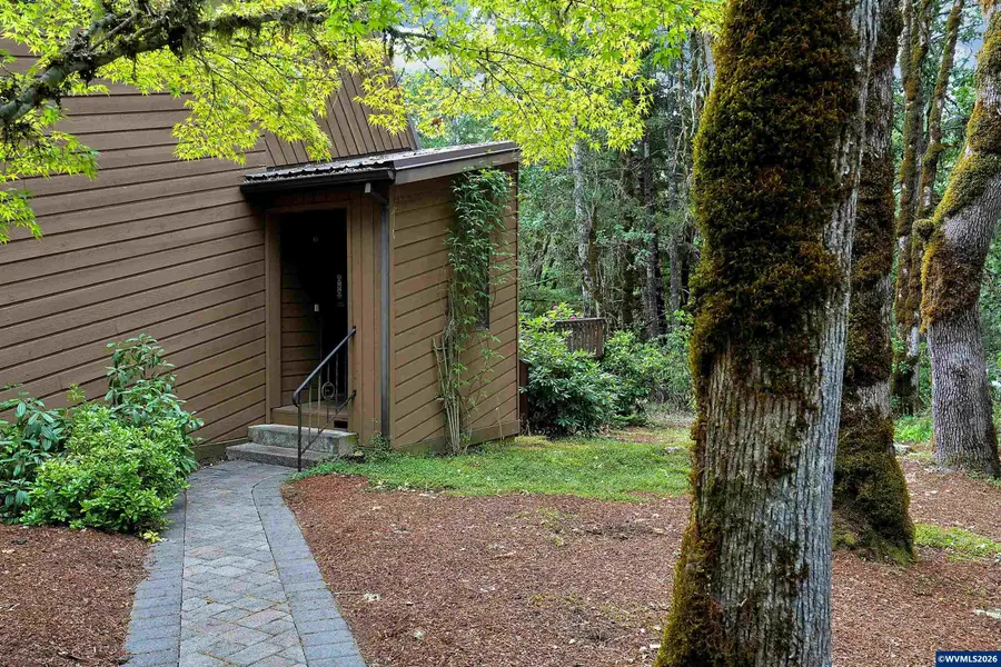 375  Pioneer Rd, Dallas, OR 97338 - Image #3