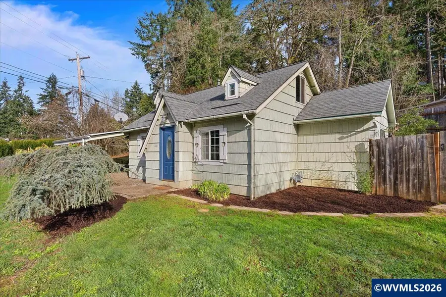 1401 S Water St, Silverton, OR 97381 - Image #2