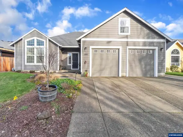 1997 NW Penny Ln, McMinnville, OR 97128