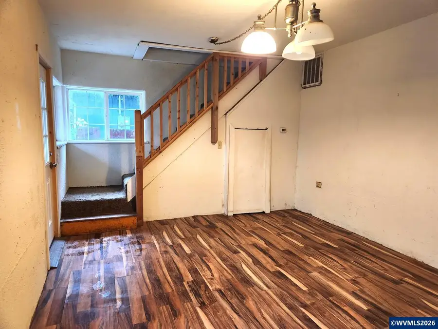 816  14th Av, Sweet Home, OR 97386 - Image #2