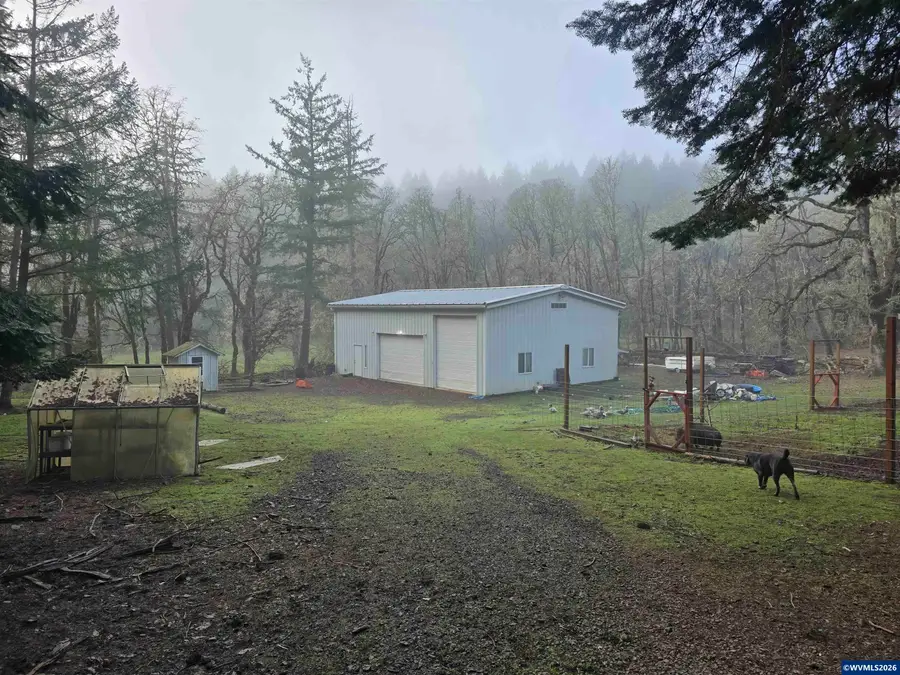 40065  Crawfordsville Dr, Sweet Home, OR 97386 - Image #2