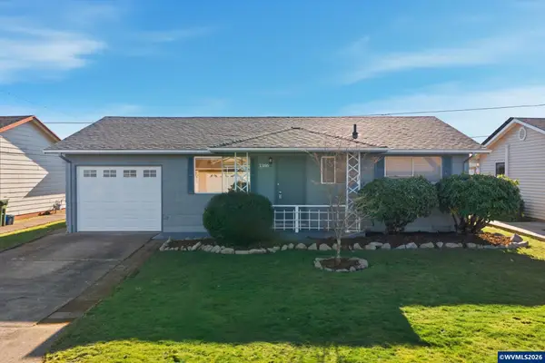 1386  Vanderbeck Ln, Woodburn, OR 97071