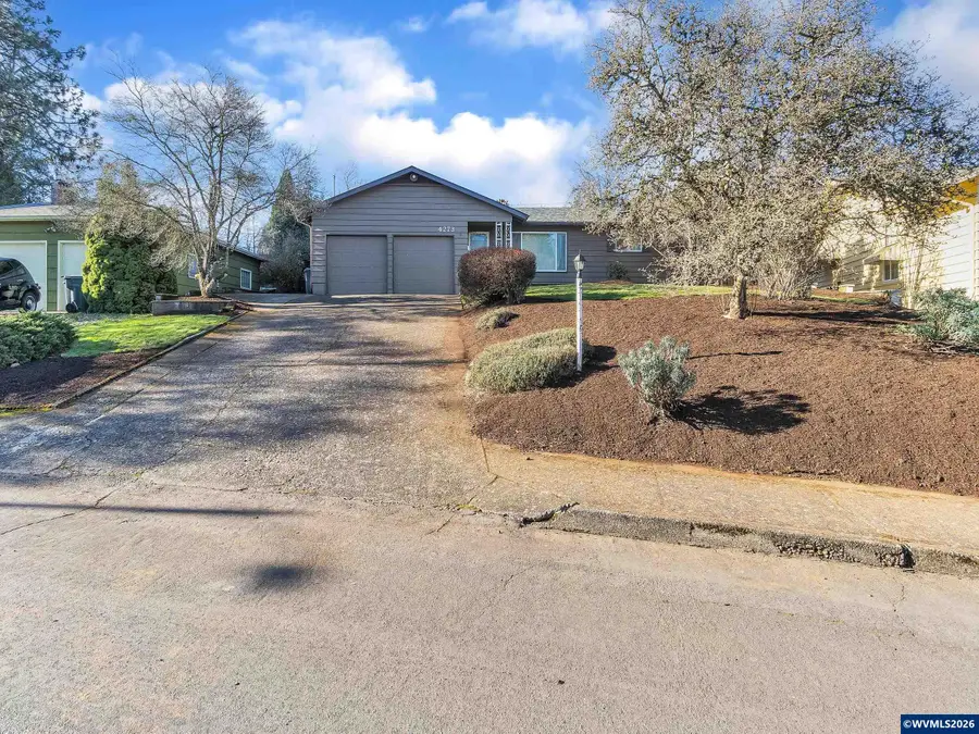 4273  Penny Dr S, Salem, OR 97302 - Image #2