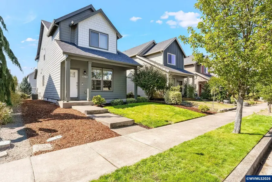 1704  Wood Duck St, Silverton, OR 97381 - Image #2