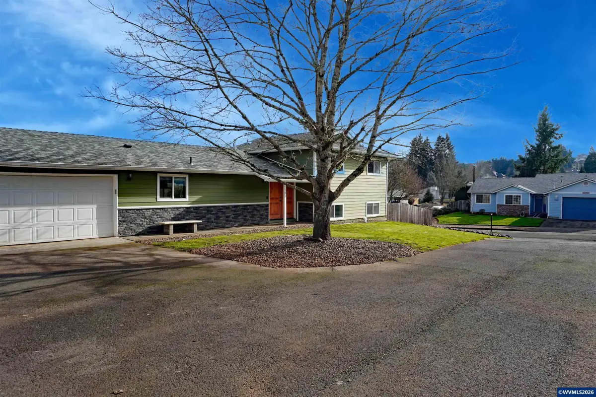 2305  Mosswood Ct S, Salem, OR 97306 - Image #1