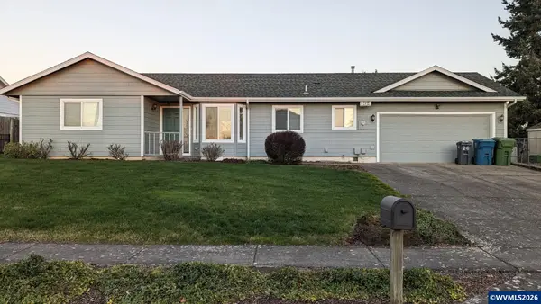 864 SW Foxhill Av, Sublimity, OR 97385