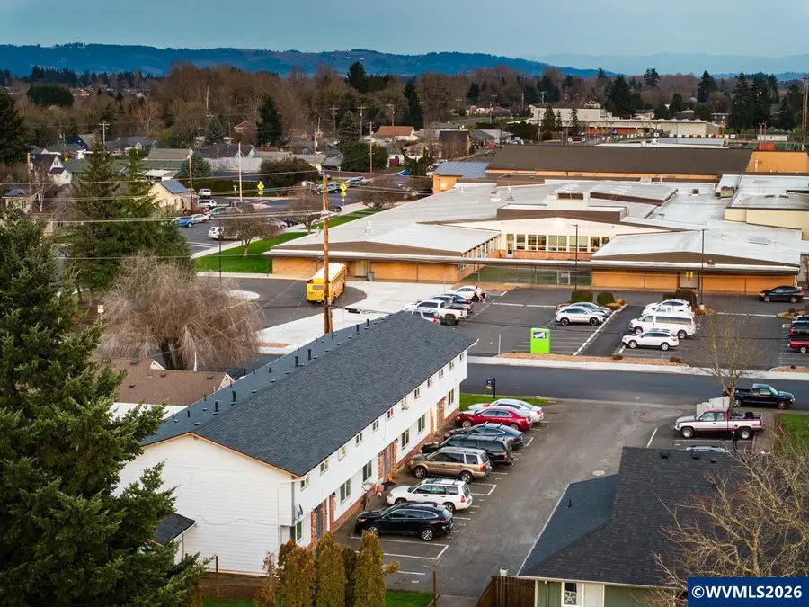 1267 SE Holman Av, Dallas, OR 97338 - Image #2