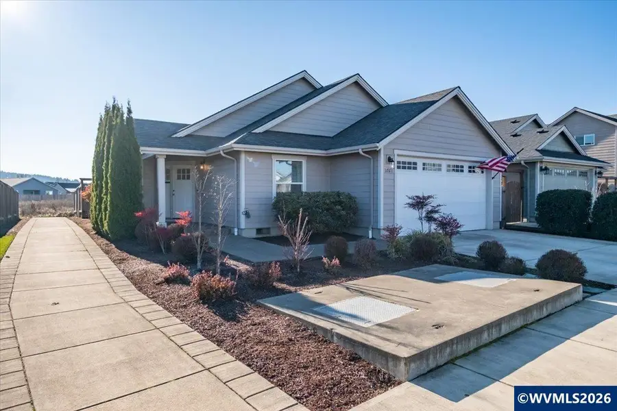 1721 SE Osoberry St, Dallas, OR 97338 - Image #2