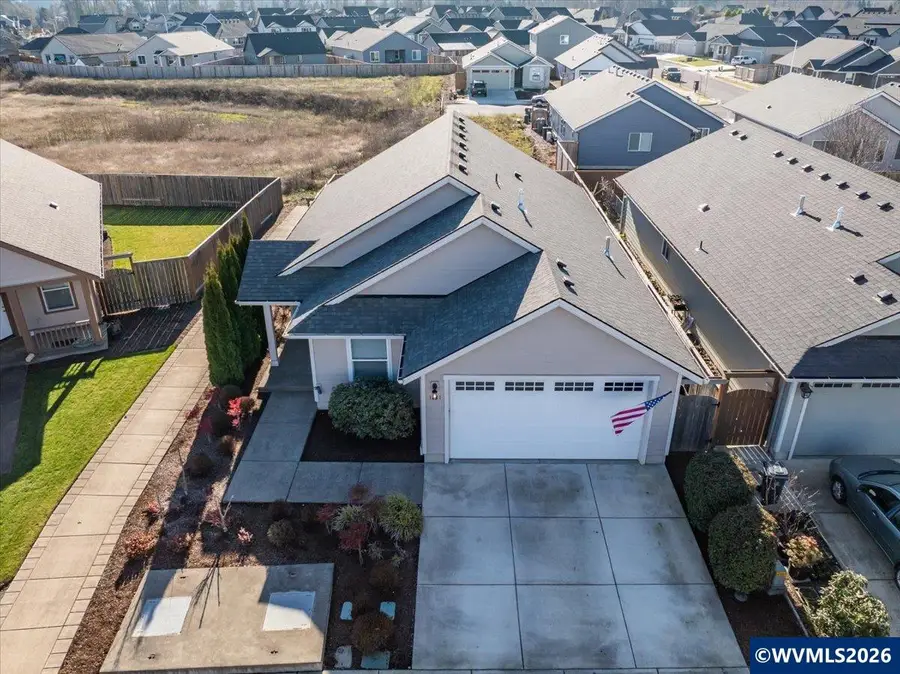 1721 SE Osoberry St, Dallas, OR 97338 - Image #3