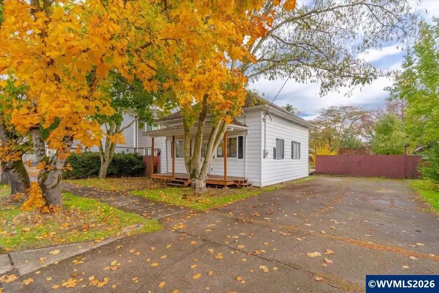 289 S 3Rd St, Lebanon, OR 97355 - #2