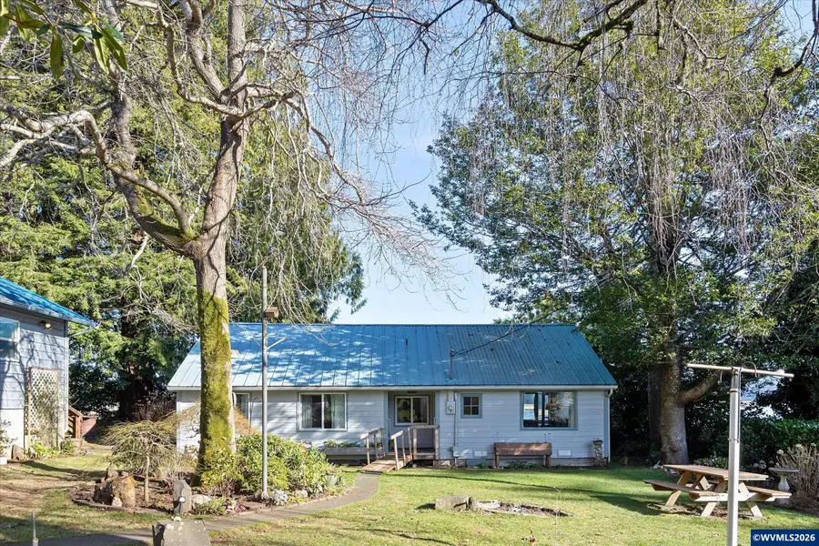 2032 SE Garden Way, Waldport, OR 97394 - Image #2