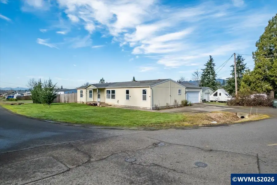 1202  49th Av, Sweet Home, OR 97386 - #2