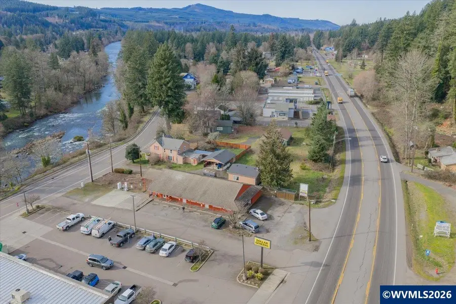300 NW Santiam Bl, Mill City, OR 97360 - Image #2