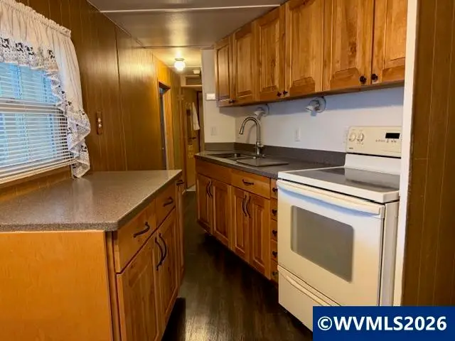 16901 SE Division St, Portland, OR 97236 - Image #2