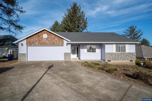 5405 NE Port Ln, Lincoln City, OR 97367