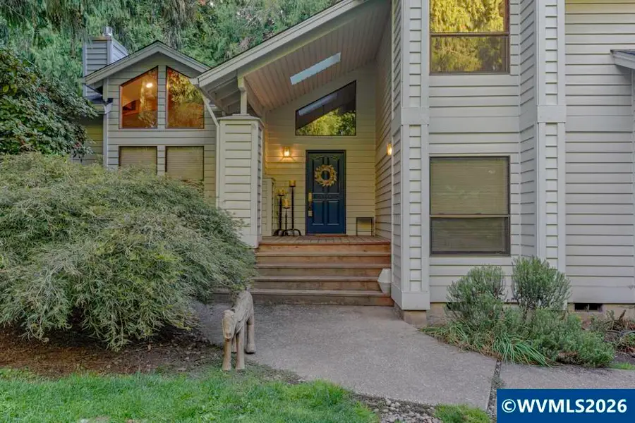 13032  Mapleleaf Ct NE, Aurora, OR 97002 - Image #2