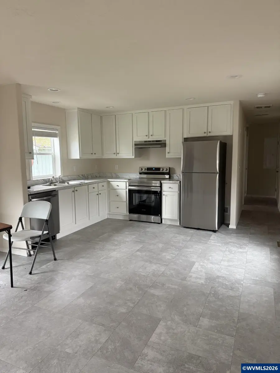 175 E Main St, Alsea, OR 97324 - Image #2