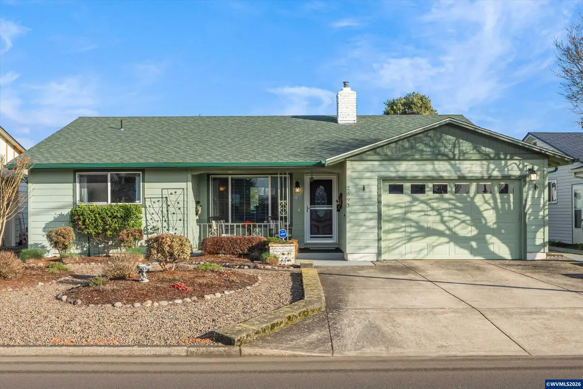 2093 W Hayes St, Woodburn, OR 97071 - Image #1