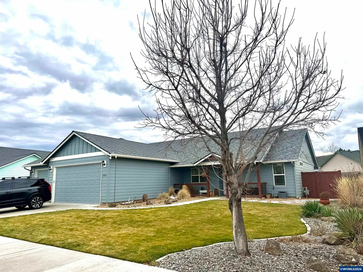 2921 NW 19th St, Redmond, OR 97756 - Image #1