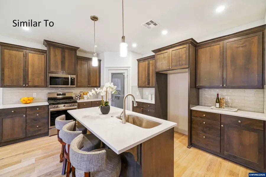 464 NE Cedar St, Sublimity, OR 97385 - #3