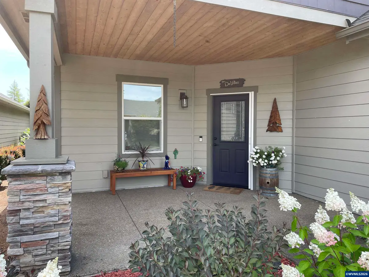 2149 SE Magnolia Av, Dallas, OR 97338 - #1