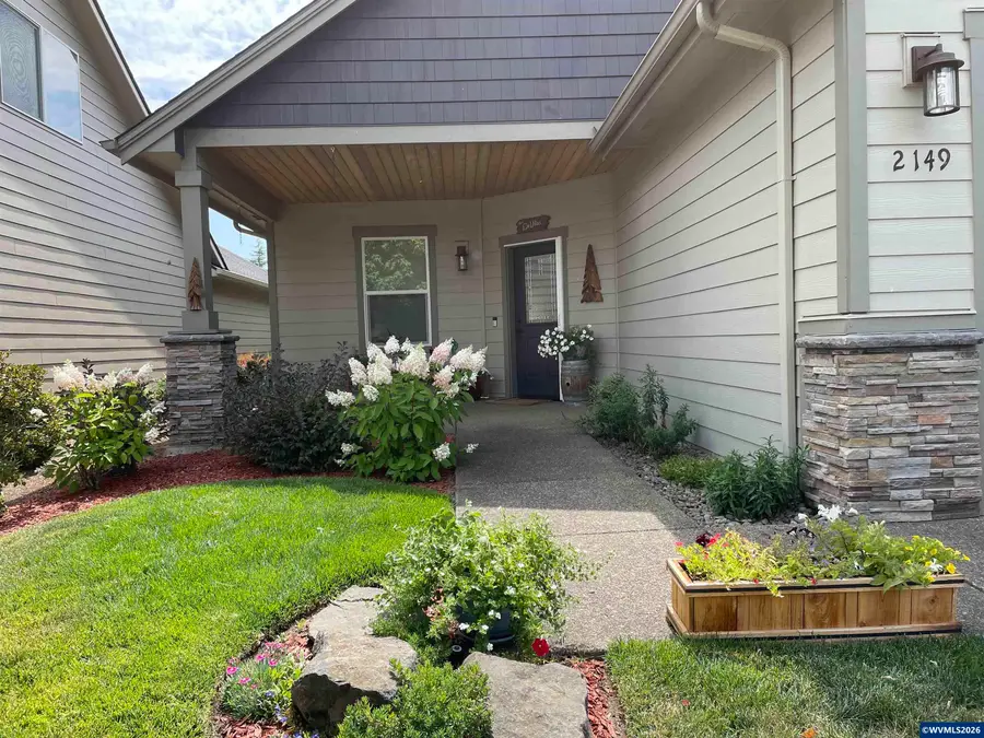 2149 SE Magnolia Av, Dallas, OR 97338 - #3