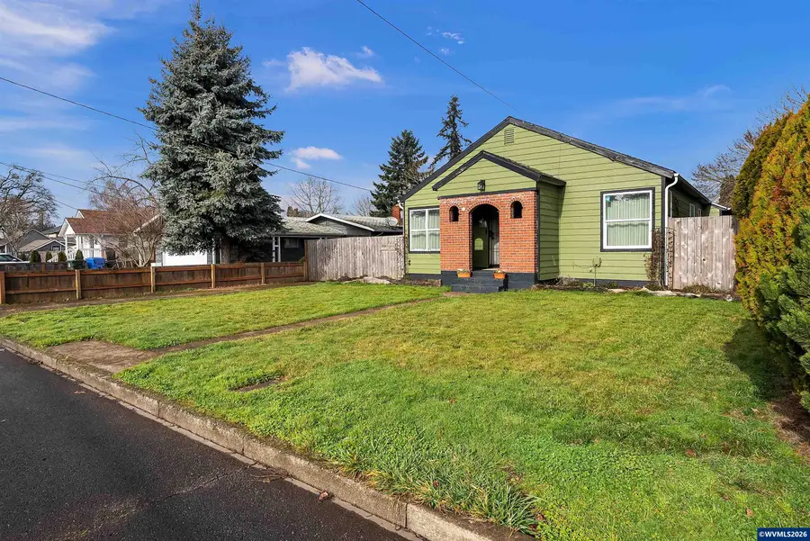 605  Hickory St NE, Salem, OR 97301 - Image #2