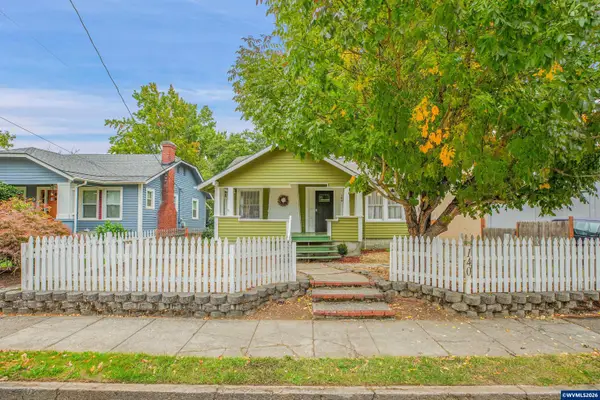 140  21st St NE, Salem, OR 97301