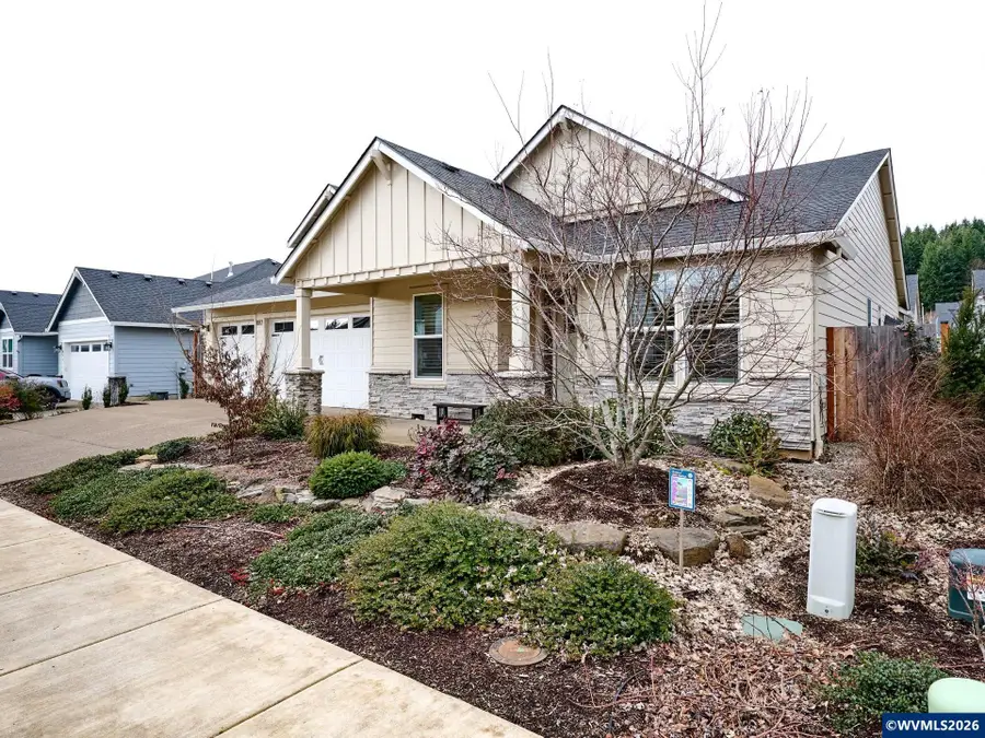 807  Ike Mooney Rd NE, Silverton, OR 97381 - Image #2