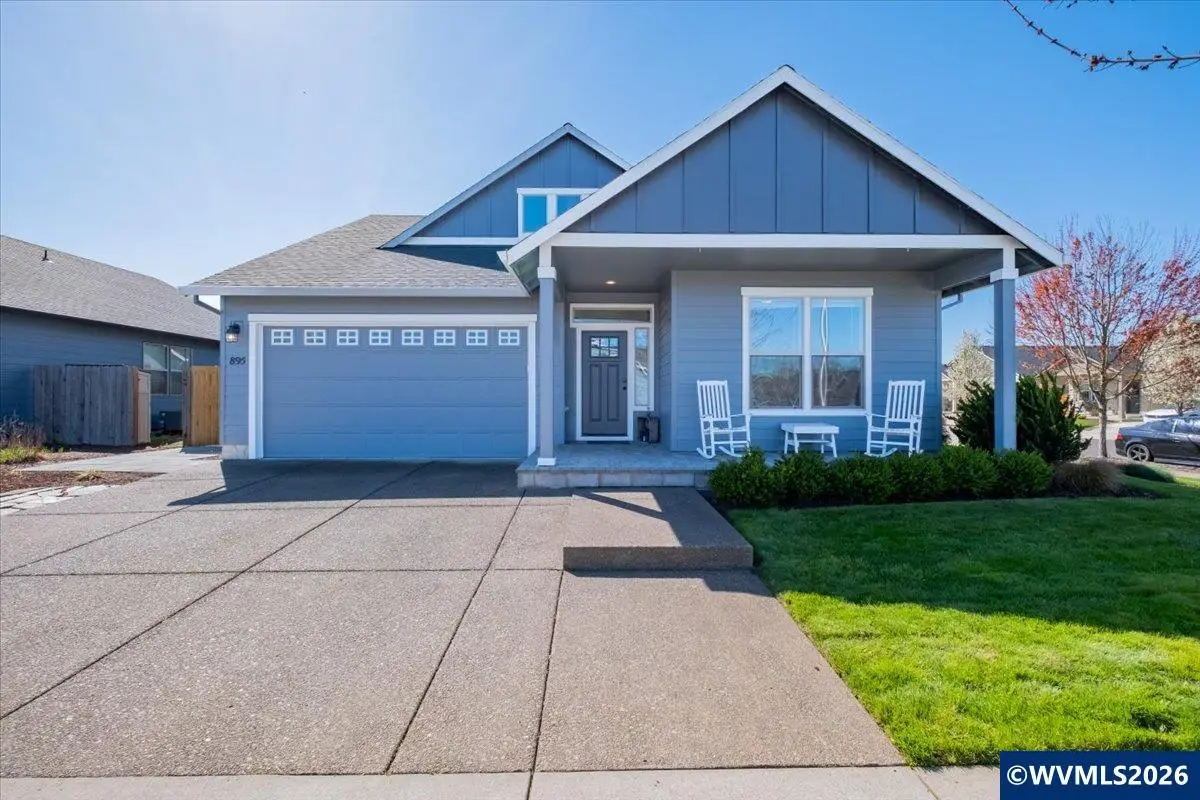 895  Chestnut St, Independence, OR 97351 - #1