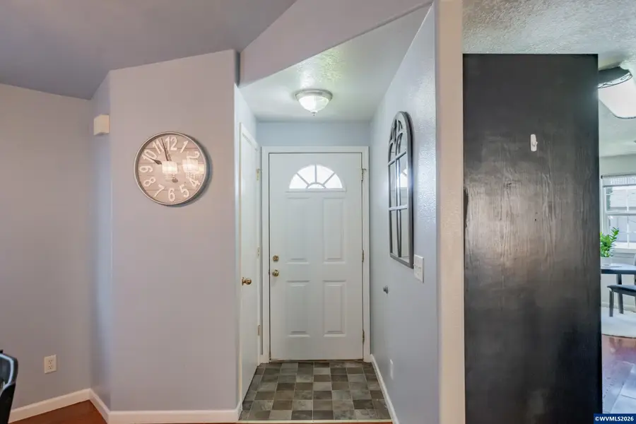 1023 S 10th St, Lebanon, OR 97355 - #3