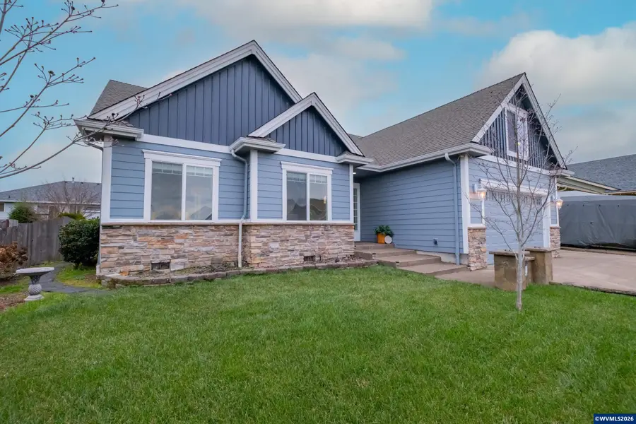 338 NW Foxglove St, Dallas, OR 97338 - #2