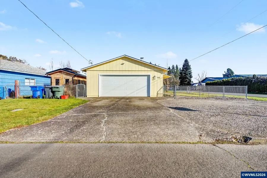 208  44th Av NE, Salem, OR 97317 - #3