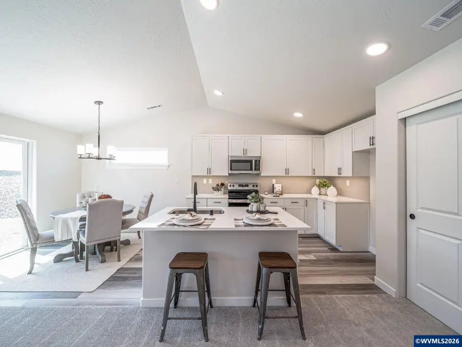 3206 S 13th St, Lebanon, OR 97355 - #2