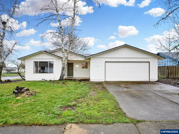 1106  Royalty Dr NE, Salem, OR 97301