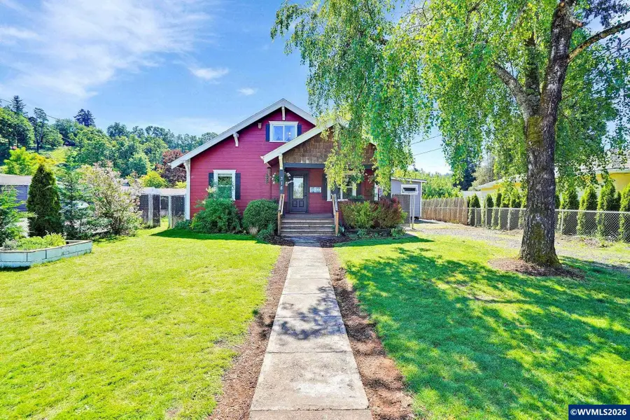 318  Koons St, Silverton, OR 97381 - #2