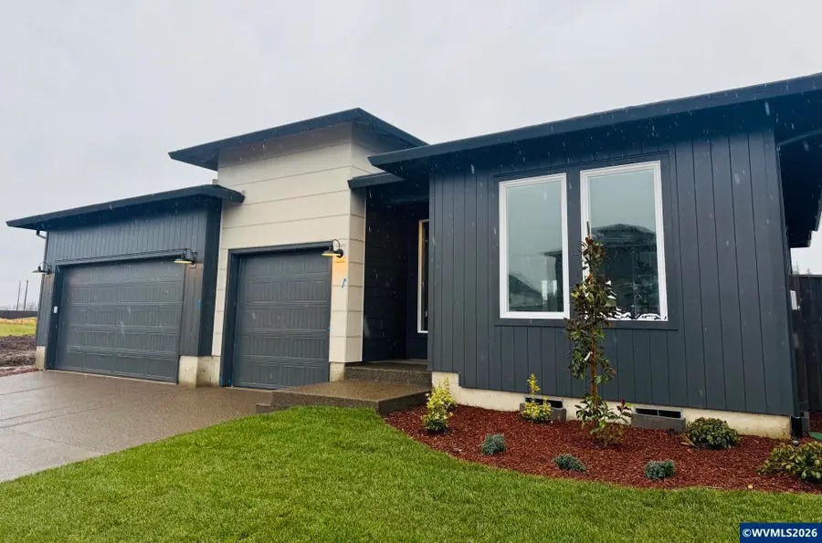 707  Magnolia Av, Woodburn, OR 97071 - #2