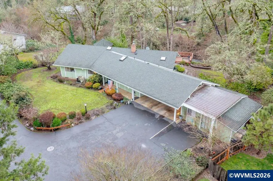 989 SW Hunter St, Dallas, OR 97338 - #2