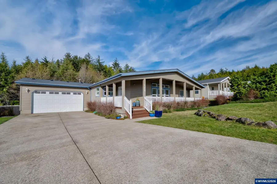 125 SE Whalesong Dr, Depoe Bay, OR 97341 - #2