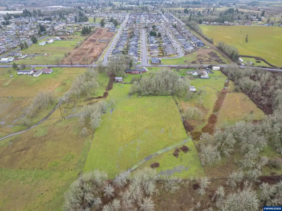 31666 S 5th St, Lebanon, OR 97355 - #3