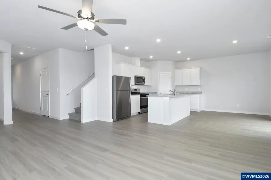 1355  Owl Av, Woodburn, OR 97071 - #3