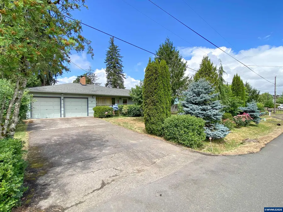 151 SE Orchard View Ln, Dallas, OR 97338 - #2