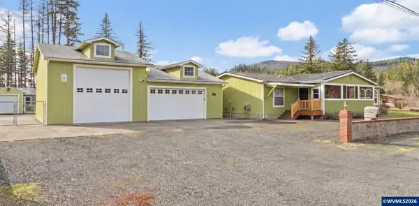 128  Louisa St, Gates, OR 97346