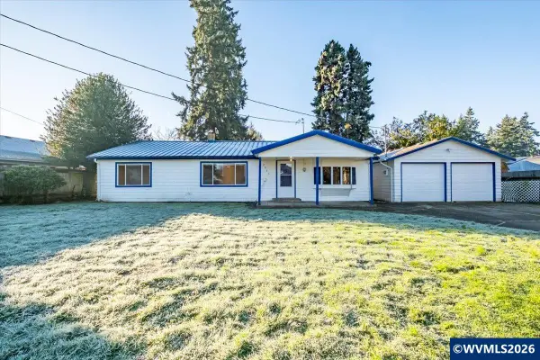 2573  Kalmia St, Sweet Home, OR 97386