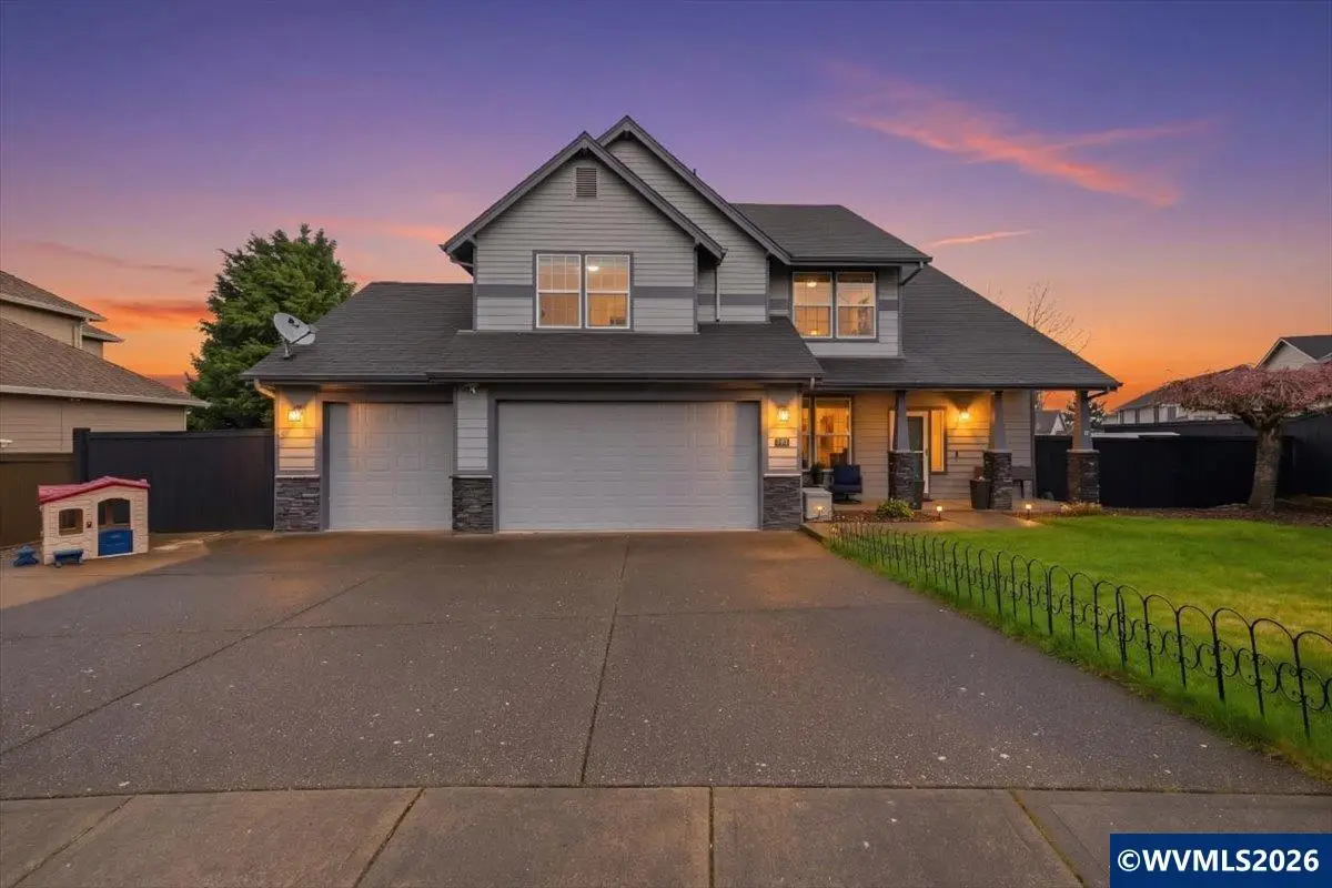 946  Reagan Av NW, Salem, OR 97304 - #1