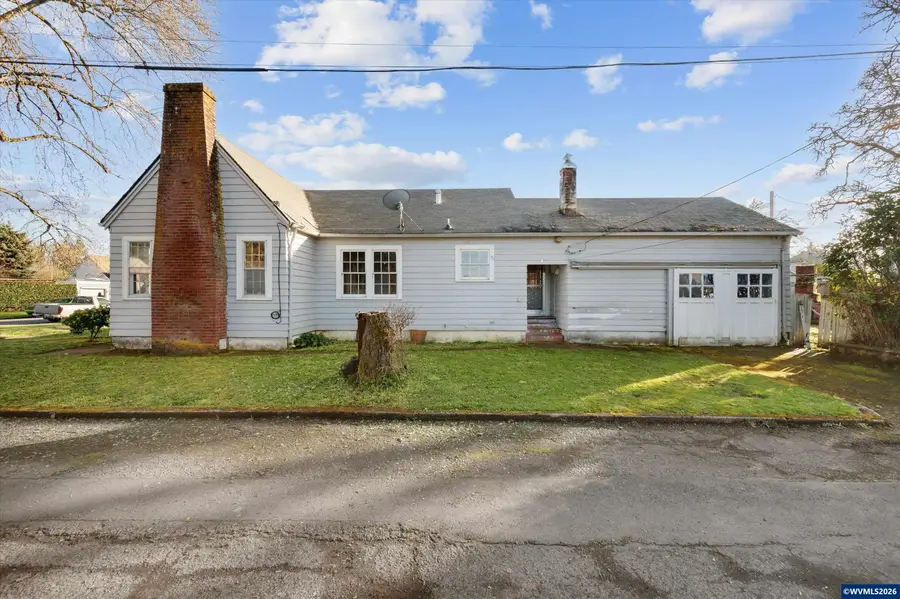 923 SW Ellis St, Dallas, OR 97338 - #3